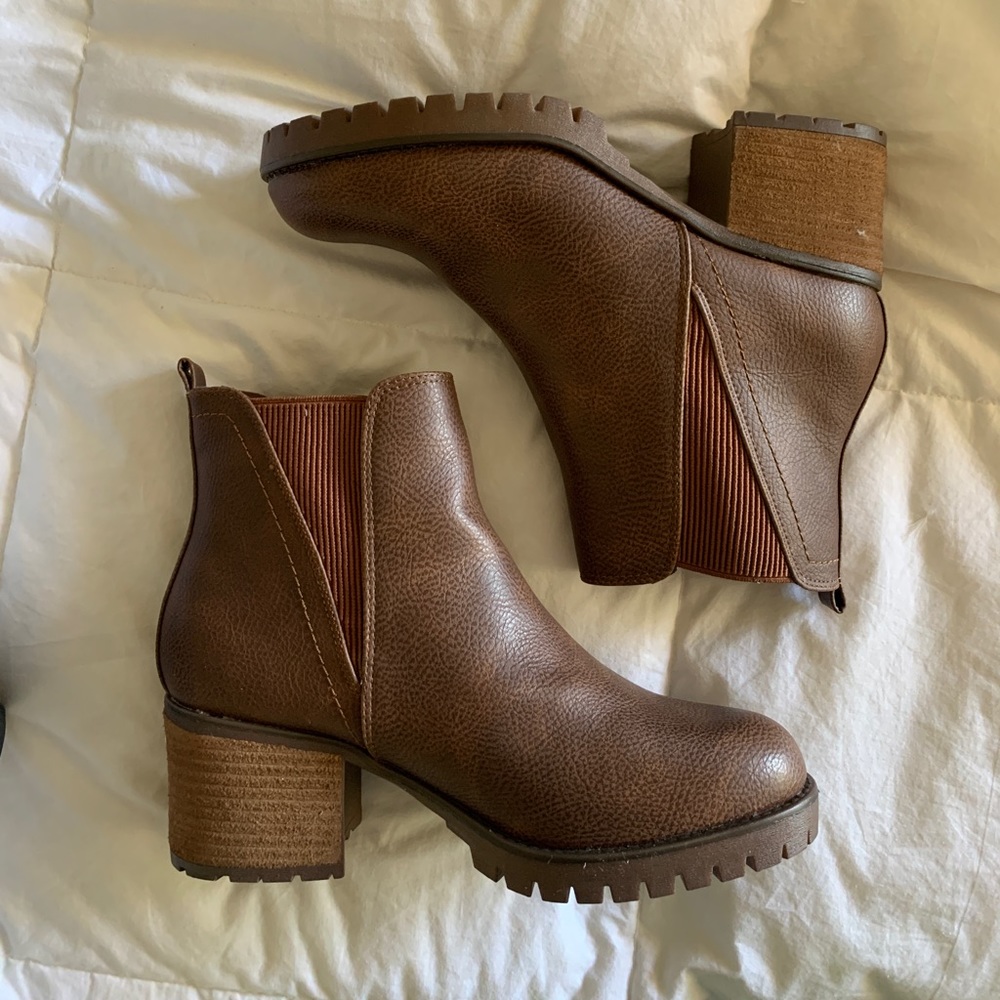 Brown Chelsea Boots